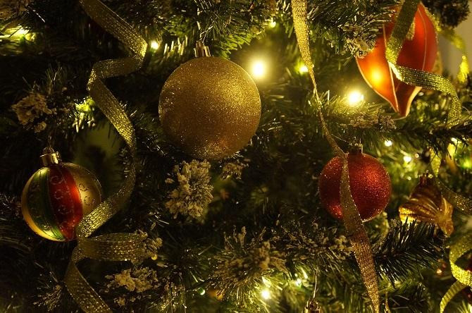 Un bonito árbol de Navidad para despedir el año / PIXABAY