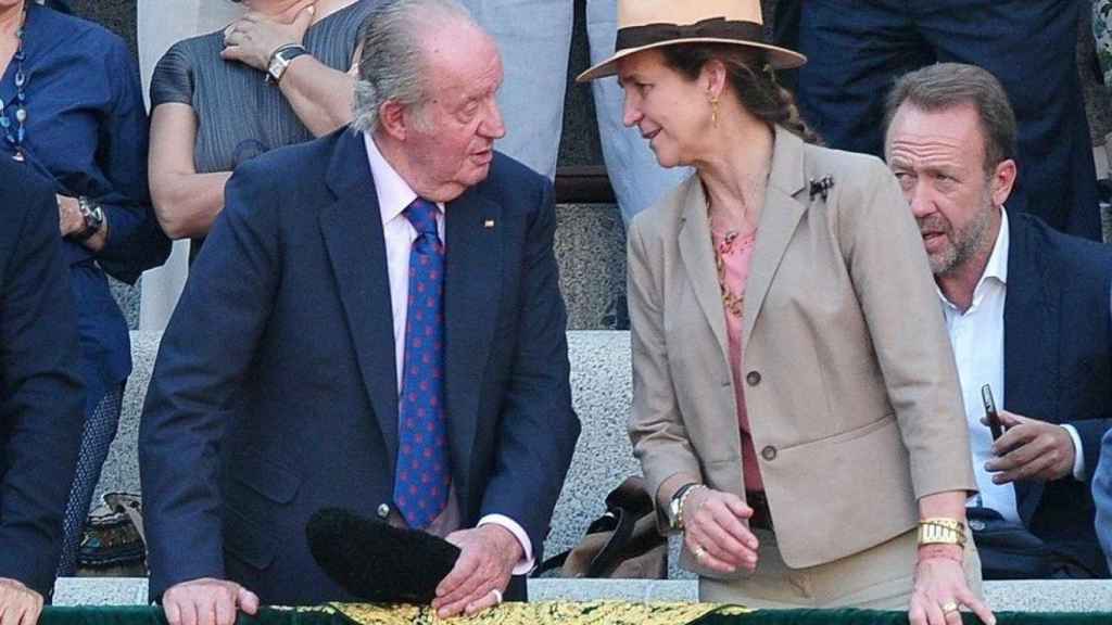 El Rey Juan Carlos y la Infanta Elena derrocharan complicidad en Las Ventas