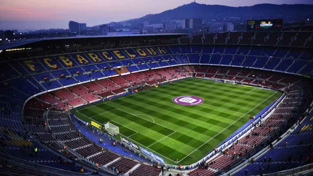 El Camp Nou vacío desde el aire / EFE