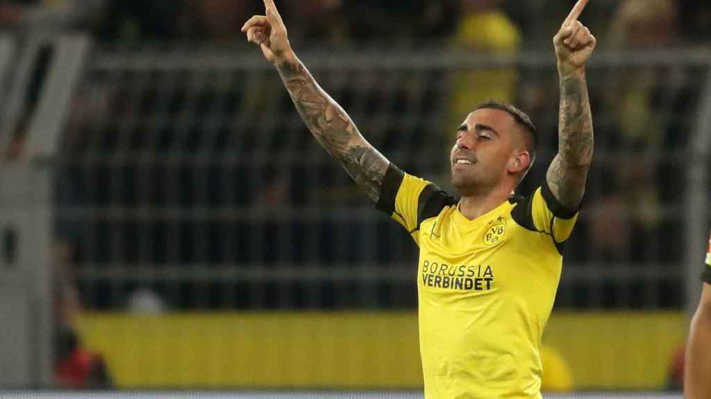 Paco Alcácer celebra un gol con el Borussia / EFE