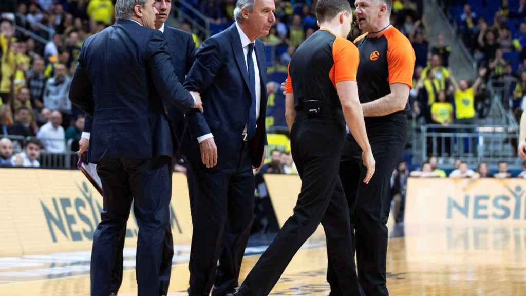 Svetislav Pesic recrimina a los colegiados su expulsión / EFE