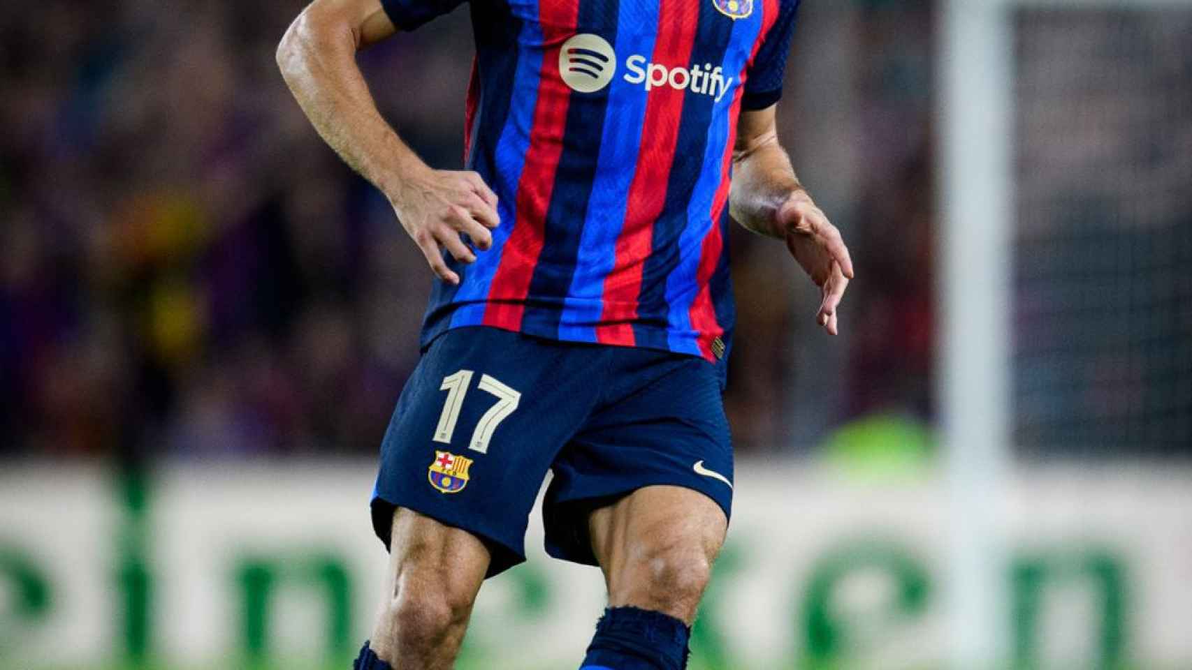 Marcos Alonso, durante el partido contra el Inter de Milán en el Camp Nou / FCB