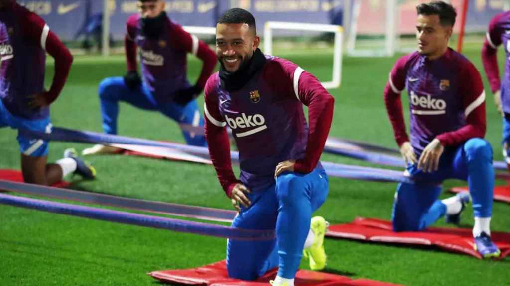 Memphis Depay, en un entrenamiento del Barça / FCB