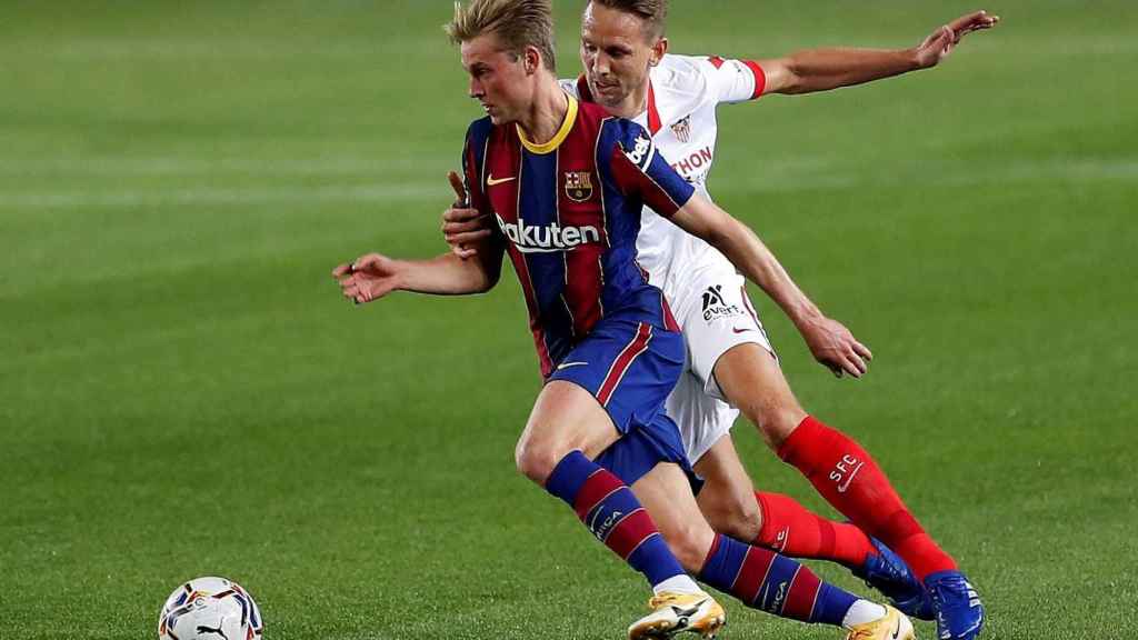 Frenkie de Jong durante el Barça-Sevilla / EFE