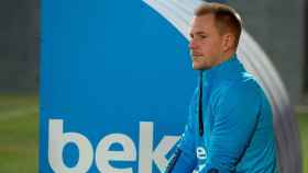 El guardameta alemán Marc-André ter Stegen a su llegada al entrenamiento del FC Barcelona / EFE