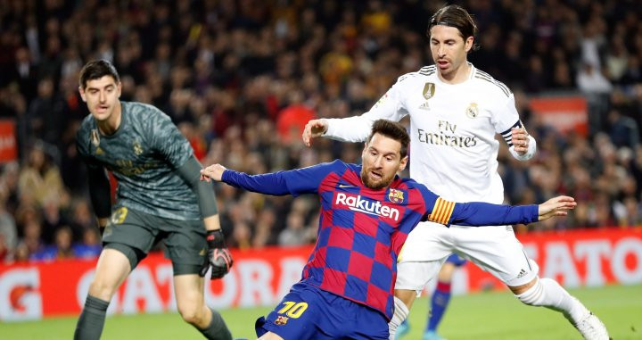 Sergio Ramos con Leo Messi en el Barça-Madrid  EFE