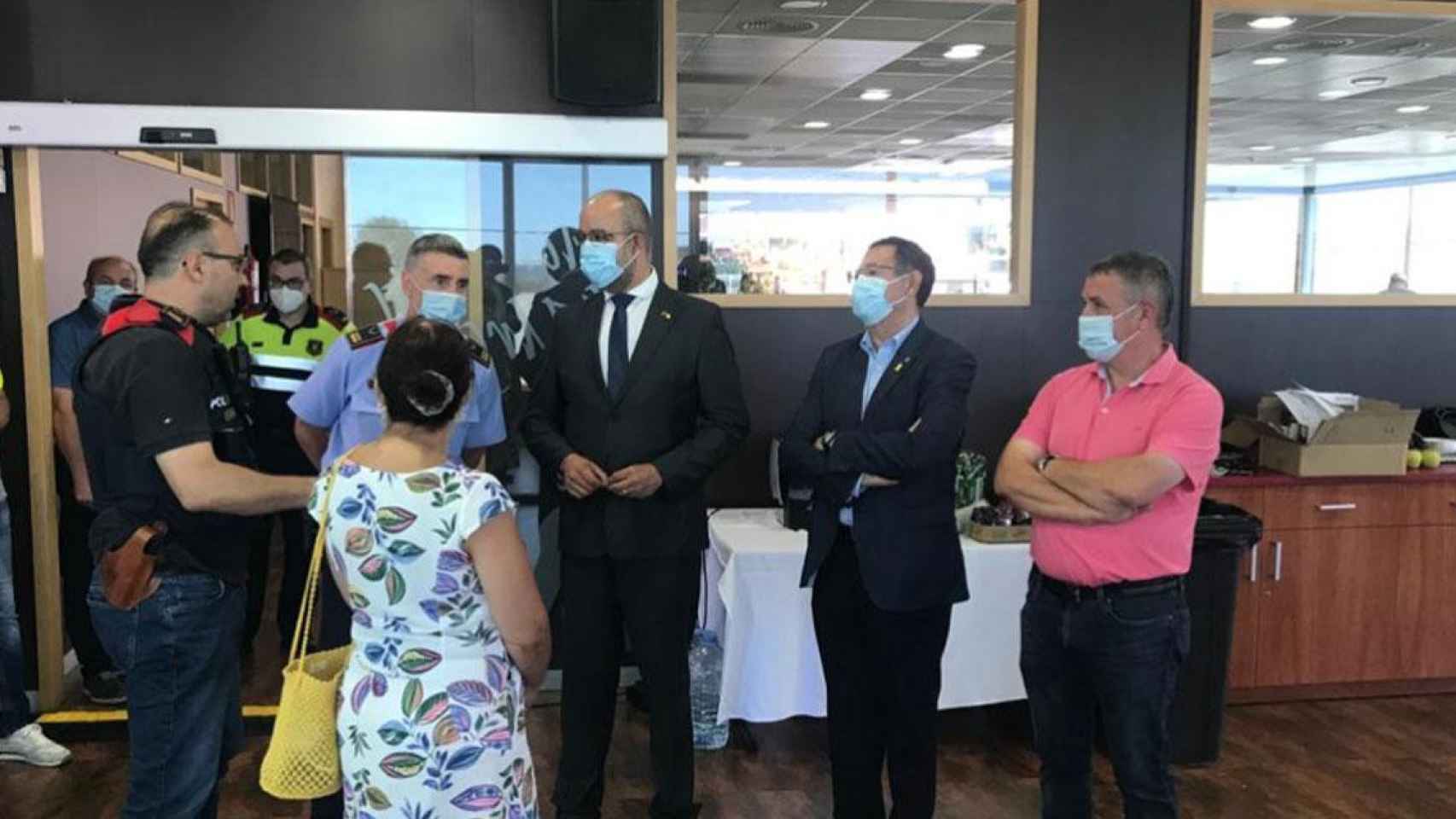 El 'conseller' de Interior, Miquel Buch, visita el centro de mando para el nuevo confinamiento de Lleida / INTERIOR