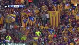 'Esteladas' en la grada de los aficionados del Barça durante la pasada final de la Champions