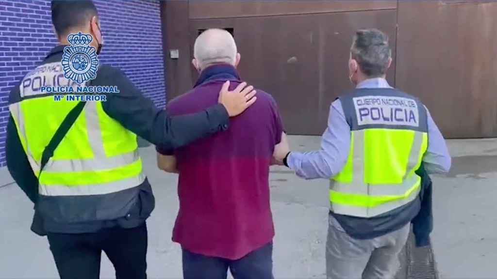 El presunto integrante de la Camorra italiana detenido por la Policía Nacional en L'Hospitalet de Llobregat (Barcelona) este martes / POLICÍA NACIONAL