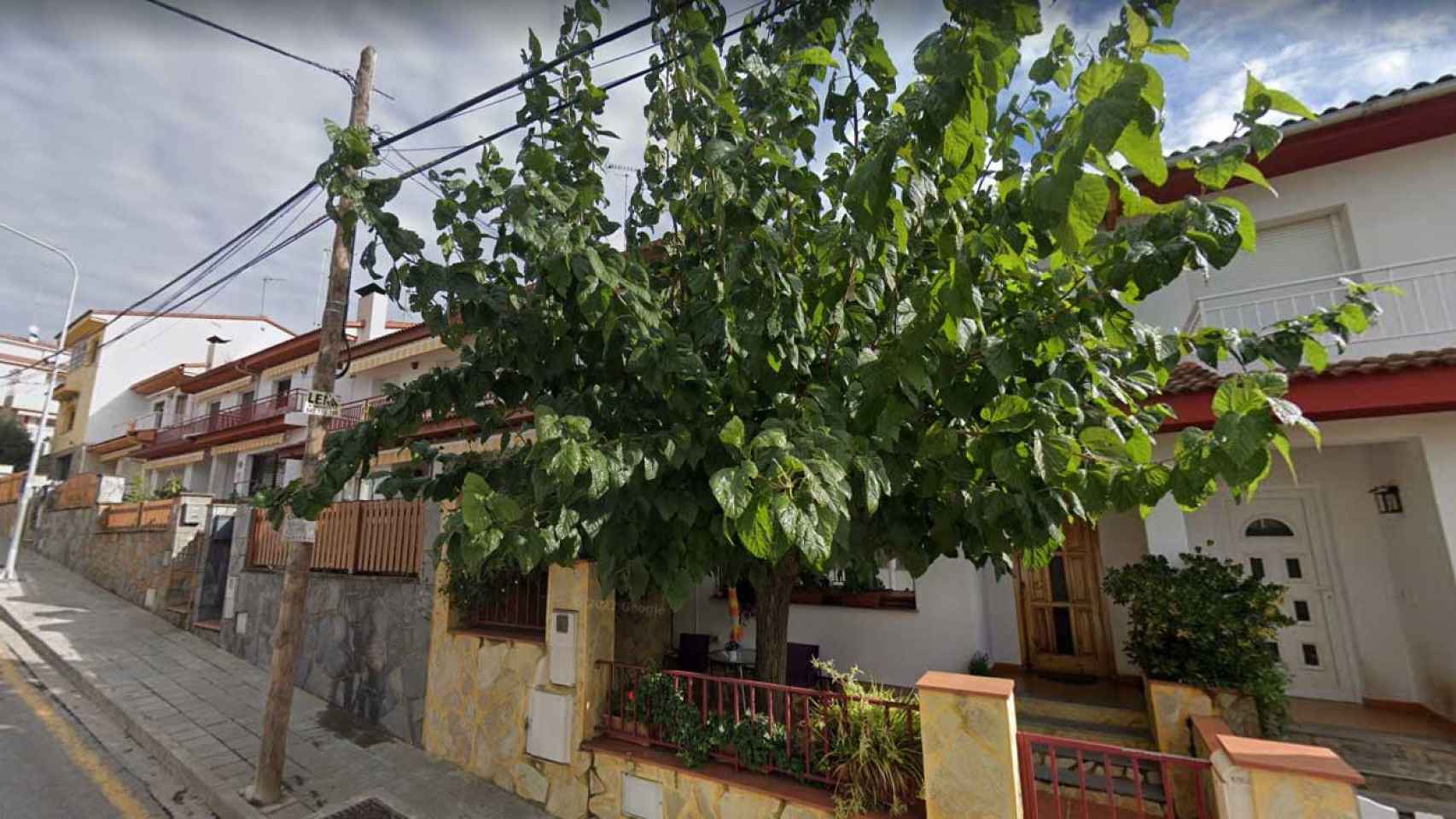 Calle Creu de la Saba de Olesa de Montserrat, donde una explosión ha causado una herida leve / STREET VIEWS