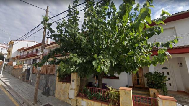 Calle Creu de la Saba de Olesa de Montserrat, donde una explosión ha causado una herida leve / STREET VIEWS
