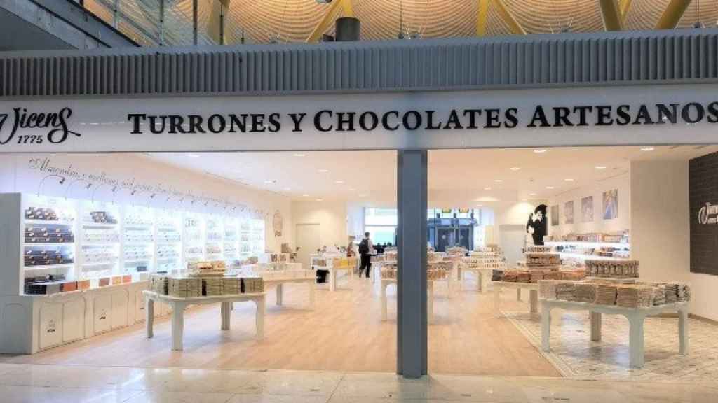 Local de turrones Vicens en la Terminal T4 de Madrid-Barajas, como la de Las Ramblas que fue precintada y vuelve a abrir / EP