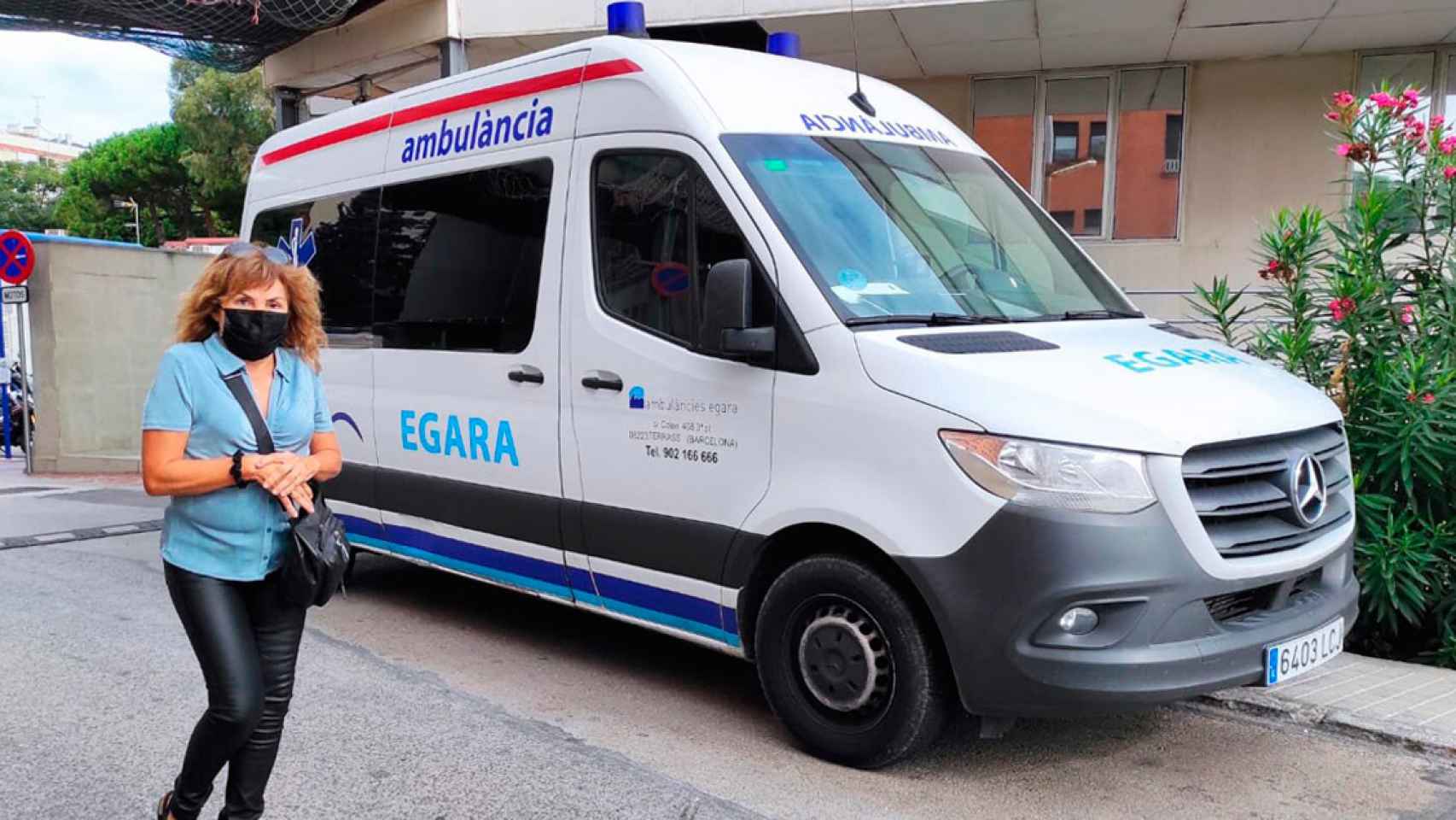 Imagen de una ambulancia de Egara en el Hospital Vall d'Hebron de Barcelona / CG