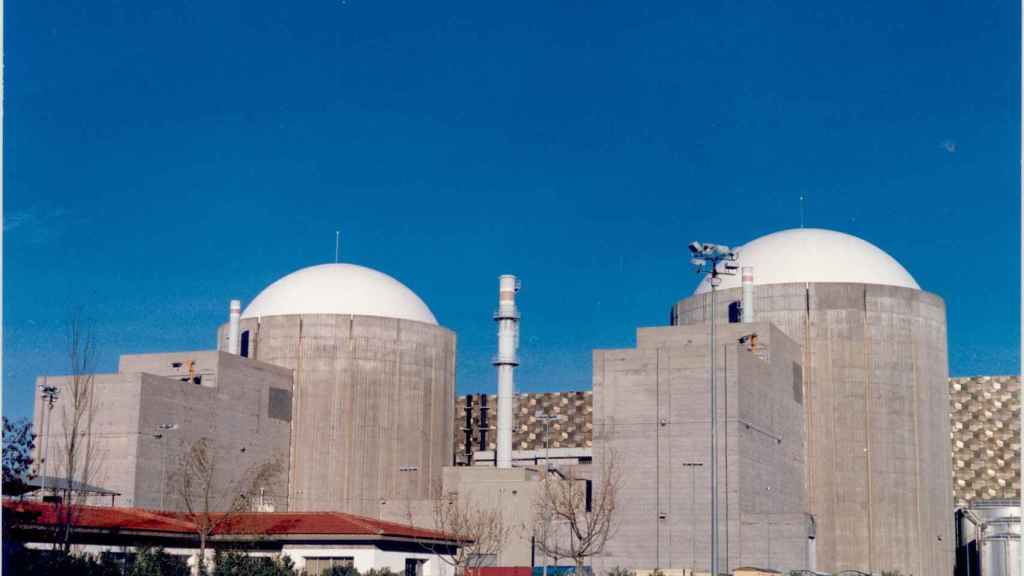 Tres centrales nucleares pararán próximamente para recargar combustible / EP