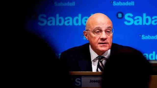 Josep Oliu, presidente de Banco Sabadell, durante una comparecencia pública / EFE