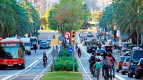 Carriles bici en la calle Marina en Barcelona / CG ciudades