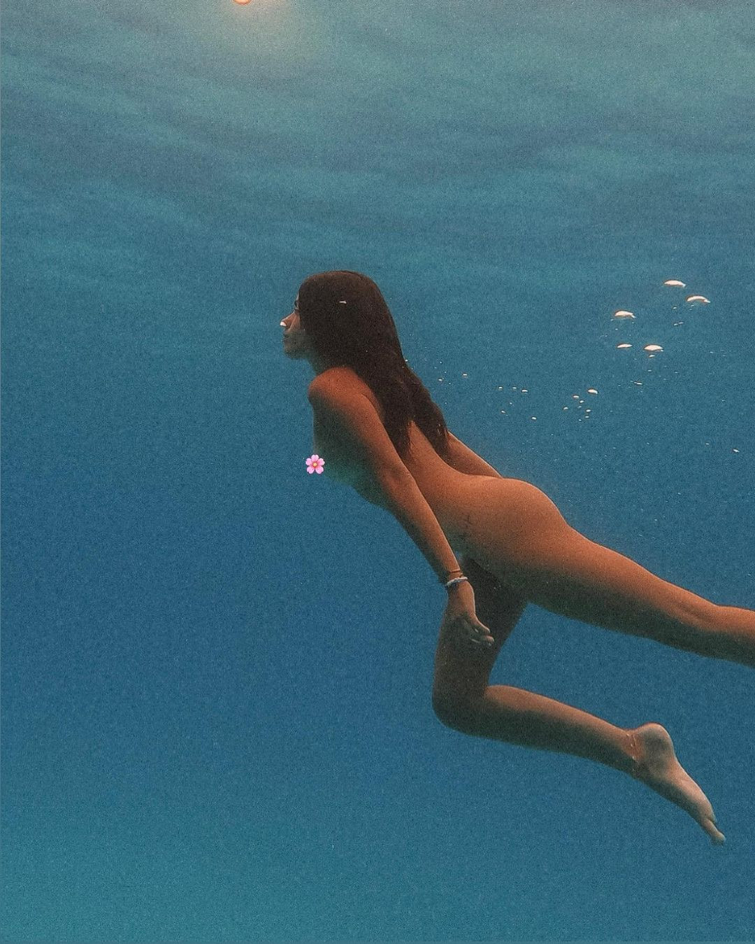 Dulceida, desnuda bajo el agua / INSTAGRAM