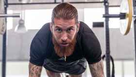 Sergio Ramos entrenando en su gimnasio : REDES