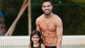 Cesc Fàbregas con su hija Lia