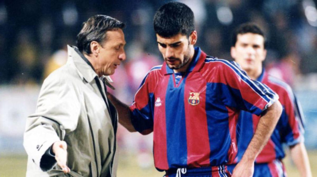 Cruyff, dando instrucciones a Guardiola | REDES