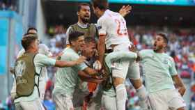 Los jugadores de la selección española celebran uno de los goles contra Croacia, en los octavos de final de la Eurocopa / EFE