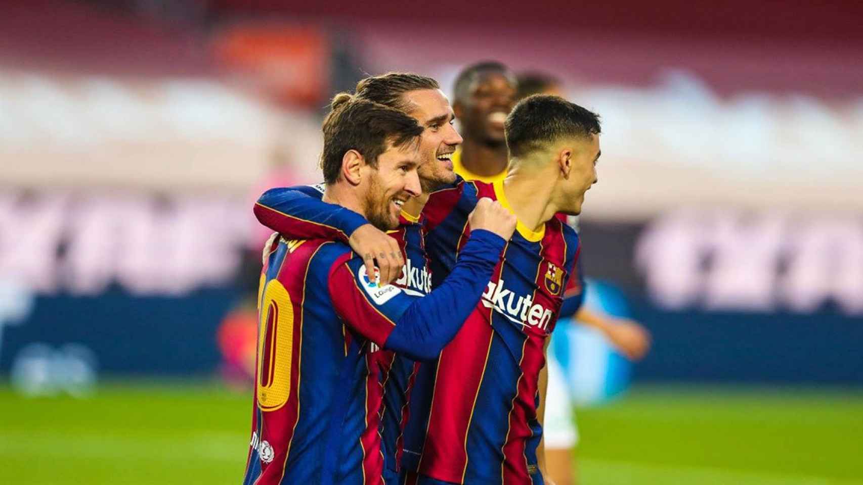 Messi, Griezmann y Pedri celebran sus goles al Betis / EFE