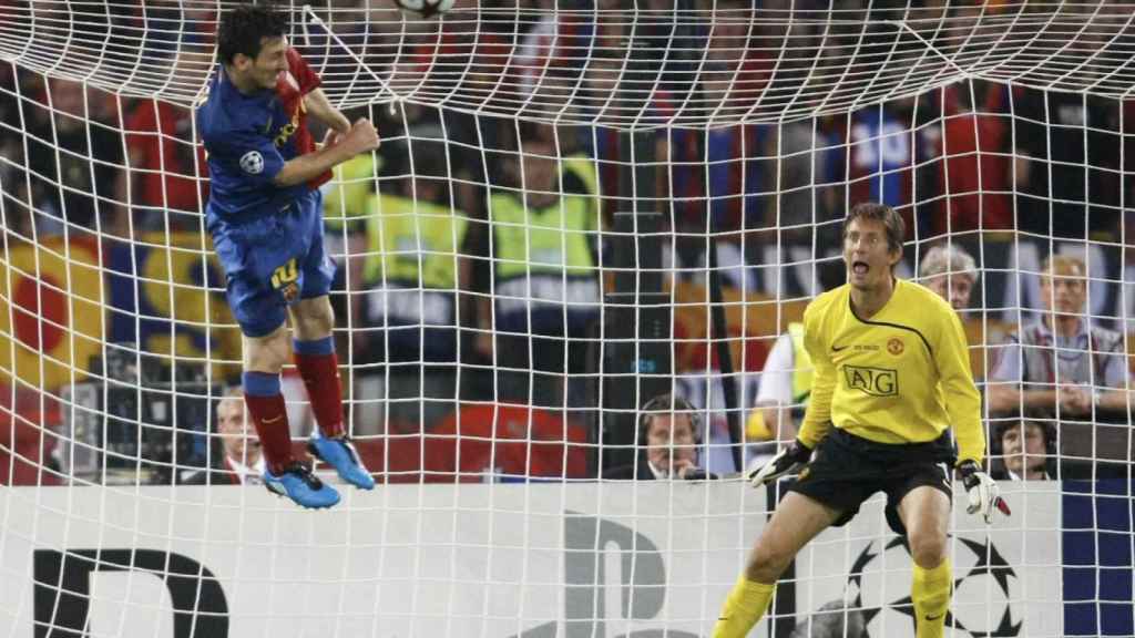 Una foto de Leo Messi y su gol de cabeza en la final de 2009 ante el Manchester United / Twitter