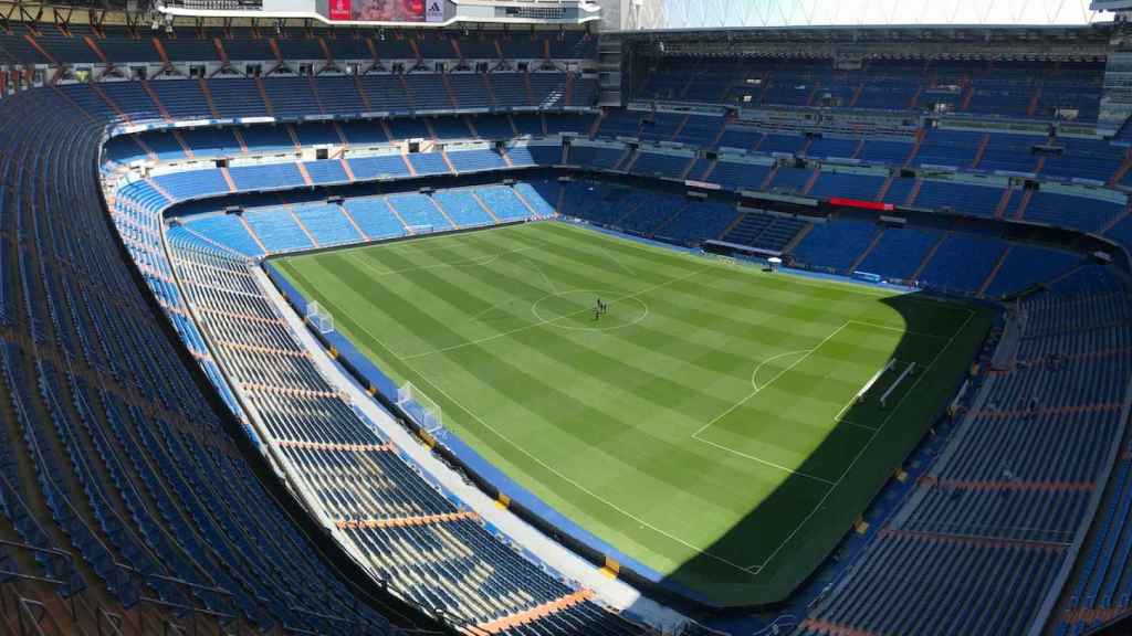 El último ridículo del Real Madrid con el césped del Bernabéu