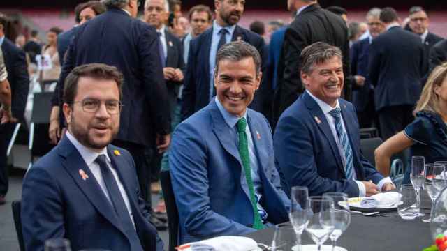 El presidente de la Generalitat, Pere Aragonès, junto al del Gobierno español, Pedro Sánchez, en la 35ª Cena Anual de Pimec el pasado 27 de junio de 2022 / EUROPA PRESS