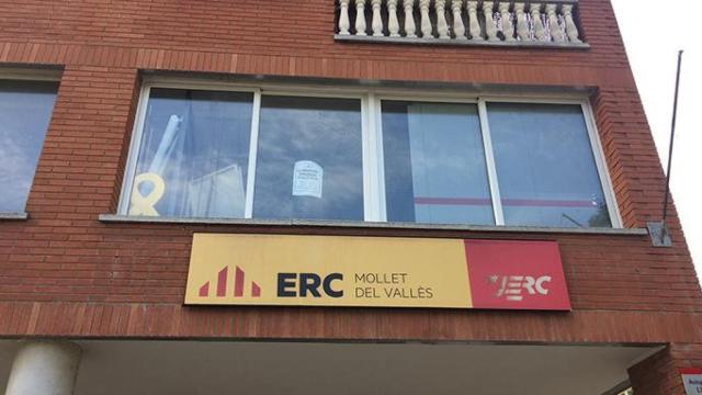 La sede de ERC en Mollet (Barcelona) ha sido objeto de un acto vandálico / CG