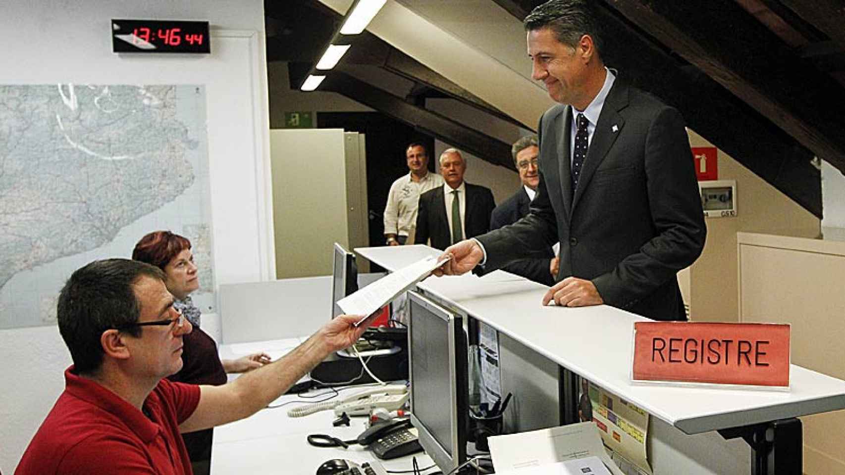 El líder del PP catalán, Xavier García-Albiol, en el registro del Parlament