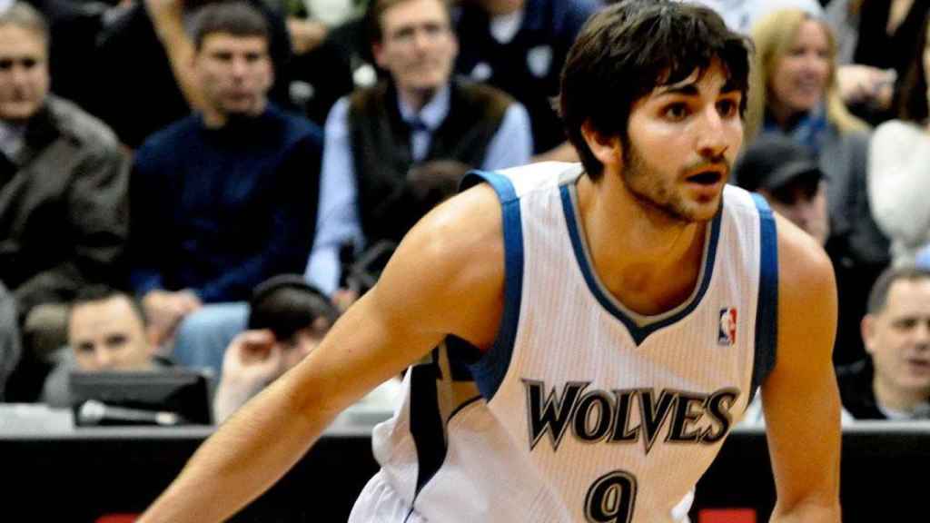 Ricky Rubio jugando al baloncesto en la NBA / WIKIMEDIA