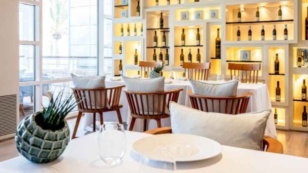 Comedor de uno de los hoteles de Barcelona donde reservar menús navideños / HOTEL ARTS