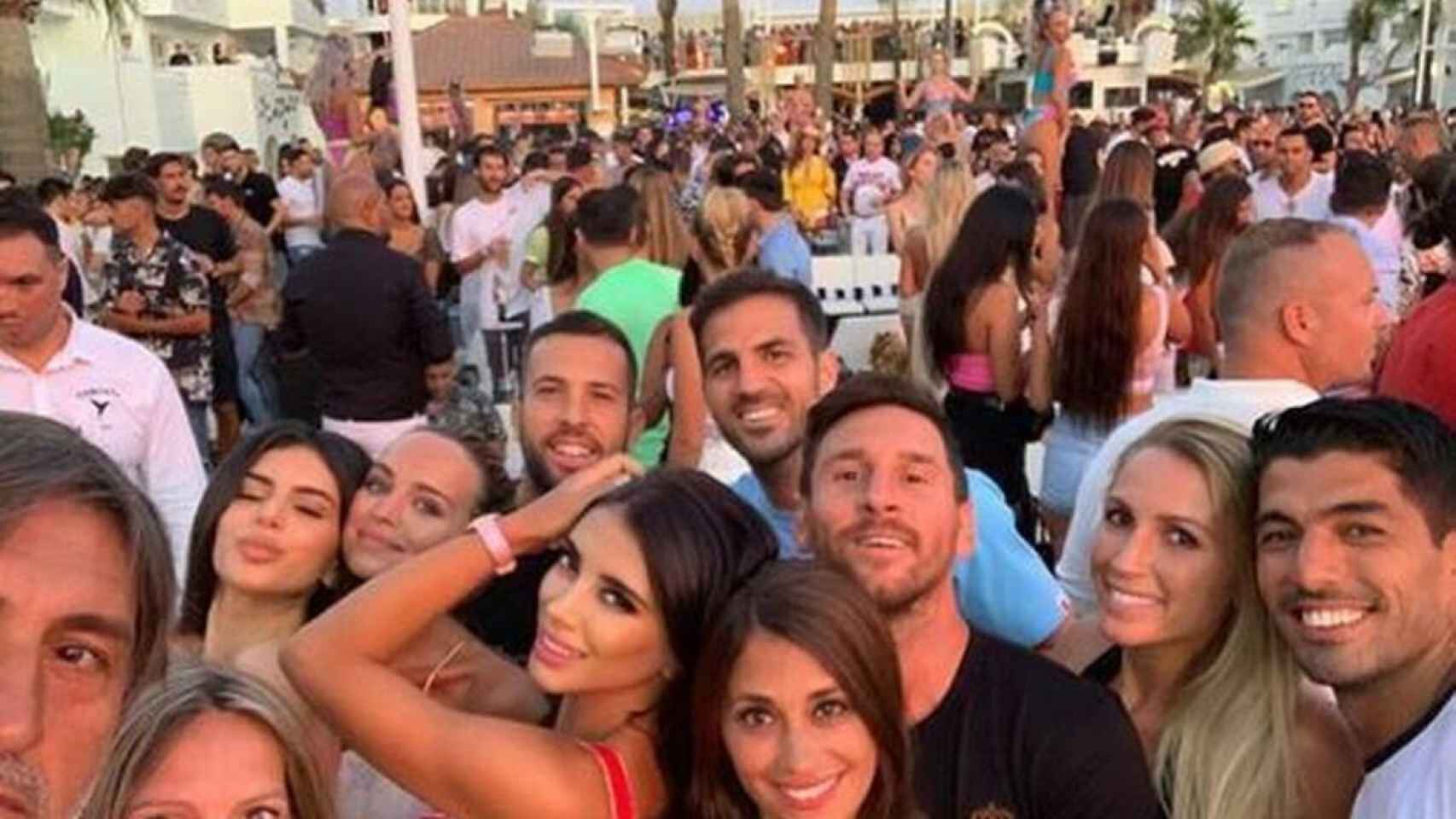 Juradores del Barça de fiesta en Ibiza