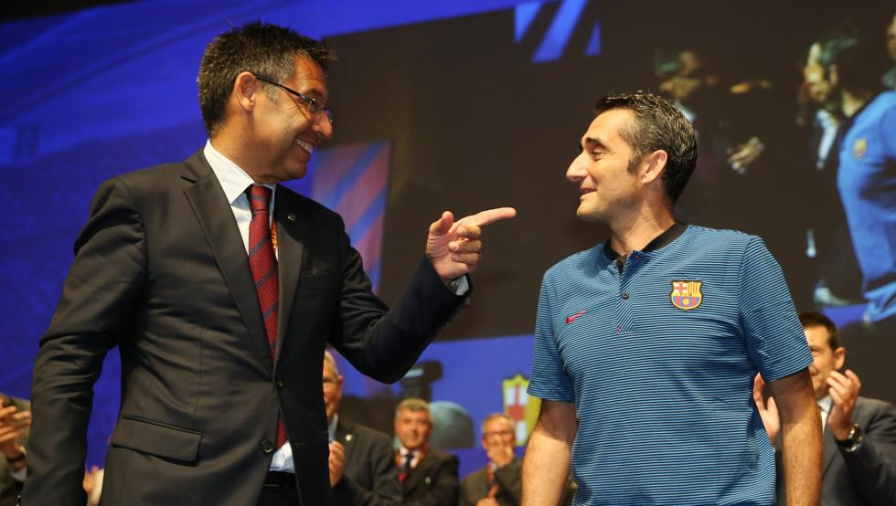 Bartomeu y Valverde en un acto público del Barça / EFE