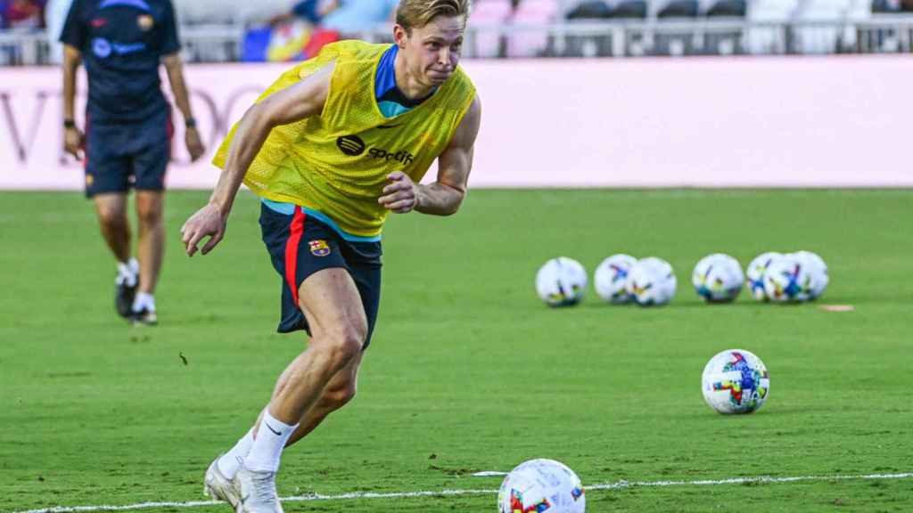 Frenkie de Jong, durante un entrenamiento del FC Barcelona en Florida / EFE