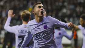 Ferran Torres celebra su gol al Eintracht de Frankfurt / EFE