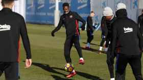 Una foto de archivo de Ousmane Dembelé durante un entrenamiento / FCB