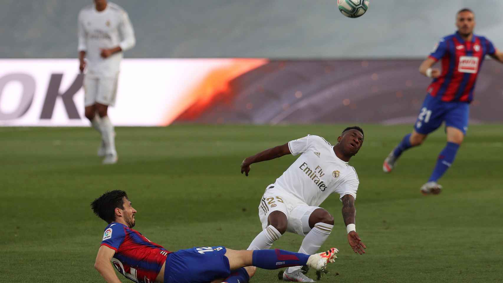 Rodrygo en una acción del Real Madrid contra el Eibar / EFE