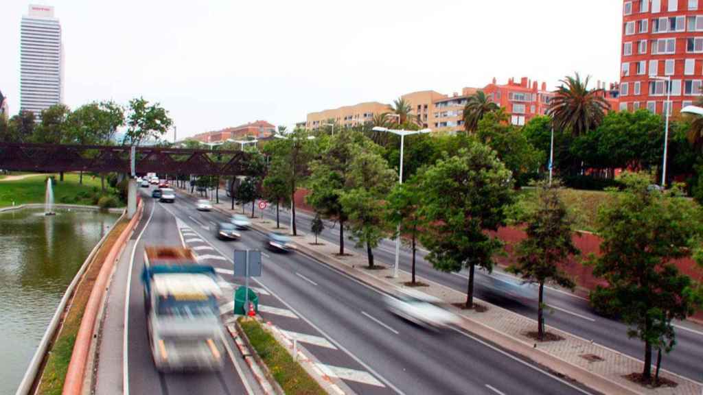 Imagen de la Ronda Litoral, una de las vías afectadas por la Zona de Bajas Emisiones (ZBE) / CG