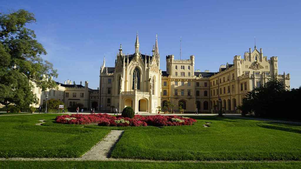 El palacio de Lecnice, una de las joyas del área de Lednice Valtice protegida por la Unesco / YOLANDA CARDO - CG