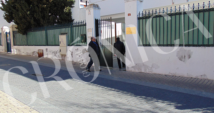 Ancianos de los Testigos de Jehová entran a declarar