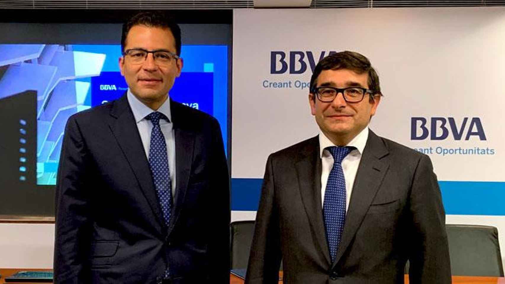 El economista jefe para España de BBVA Research, Miguel Cardoso (i), y el director territorial de la entidad, Xavier Llibares (d) / CG