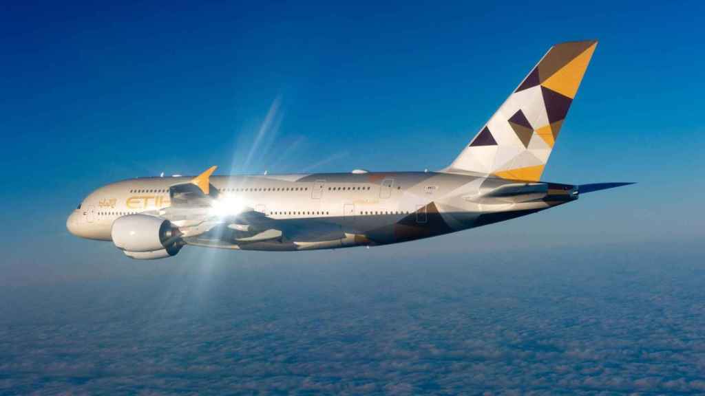 Un avión de Etihad Airways en vuelo