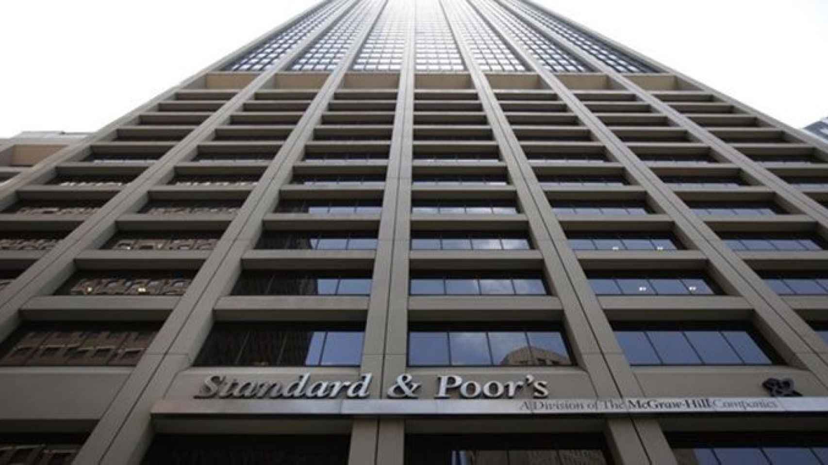 S&P sube la nota de España a notable tras el limitado impacto del 'procés'