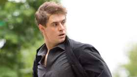 Max Irons, hijo del actor Jeremy Irons, en una escena de Condor