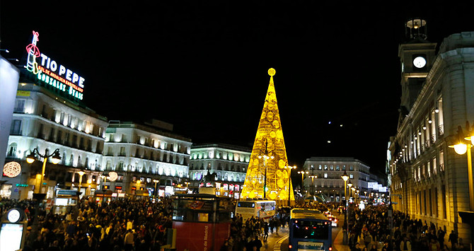 La Puerta del Sol de Madrid, en Navidad / EFE