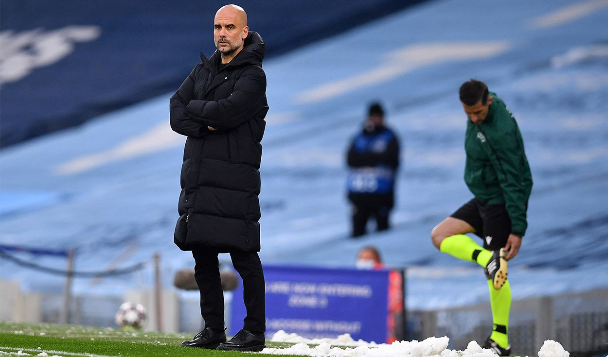 Pep Guardiola en un partido del Manchester City / EFE