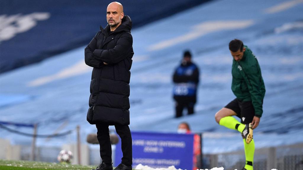 Pep Guardiola en un partido del Manchester City / EFE