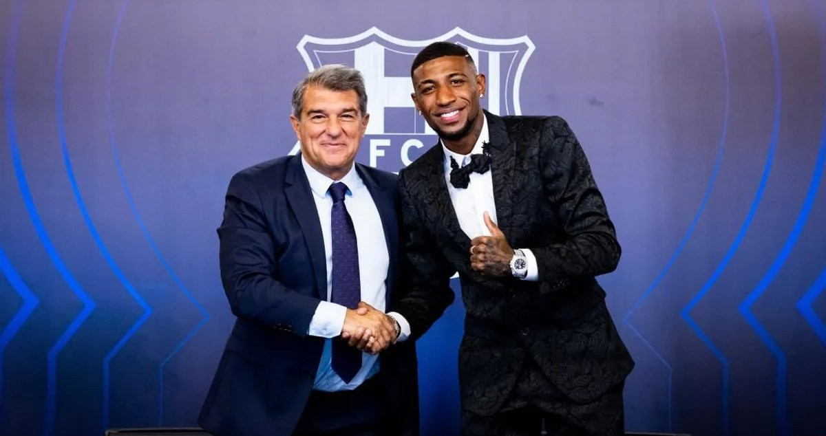 El curioso look de Emerson Royal en su presentación / FCB